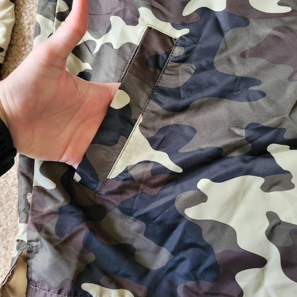 Elwood Men's Camouflage Bomber Zip Up Windbreaker Jacket. Size M - Picture 6 of 11